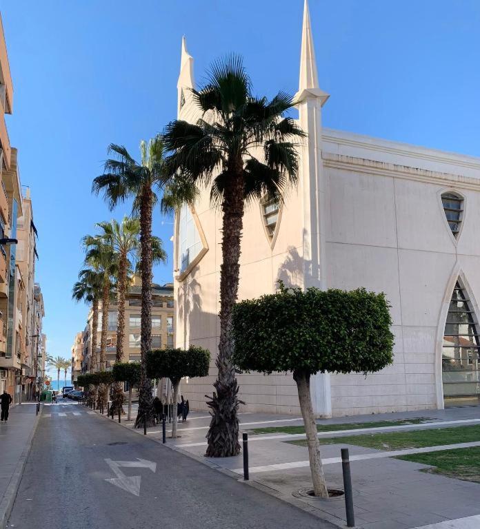 Eb By Zanis Apartment Torrevieja Bagian luar foto